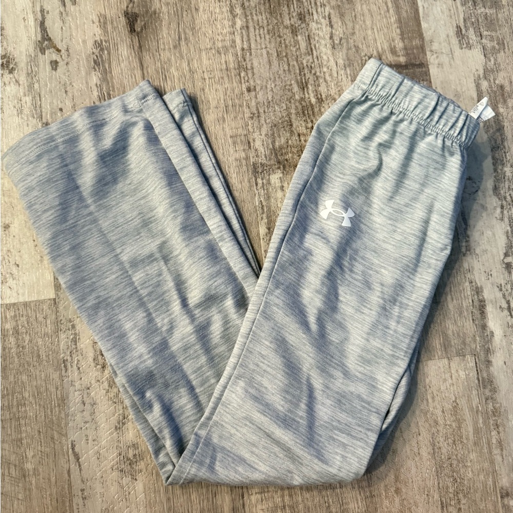 **4 for $15**Under Armour Light Gray Athletic Pants